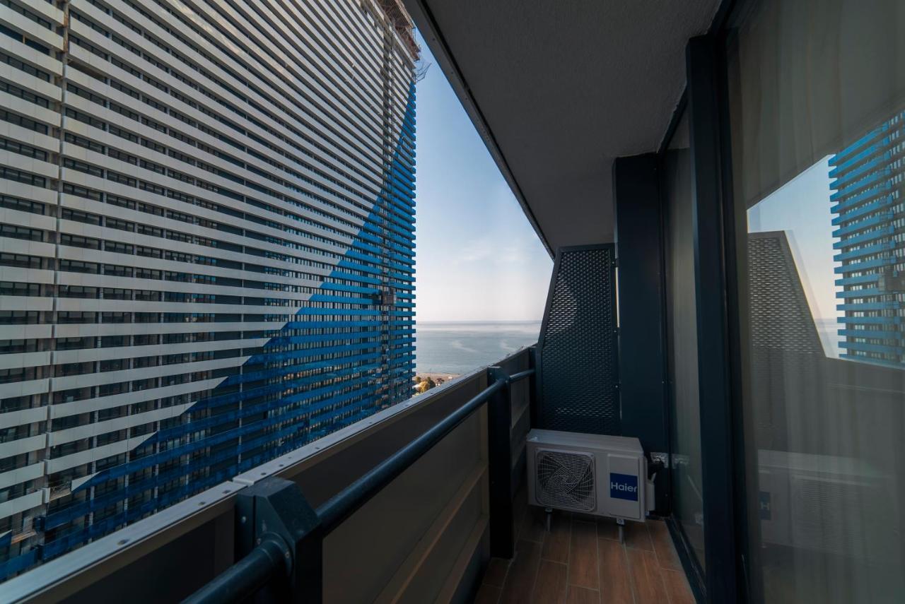 Gc Apartments バトゥーミ エクステリア 写真